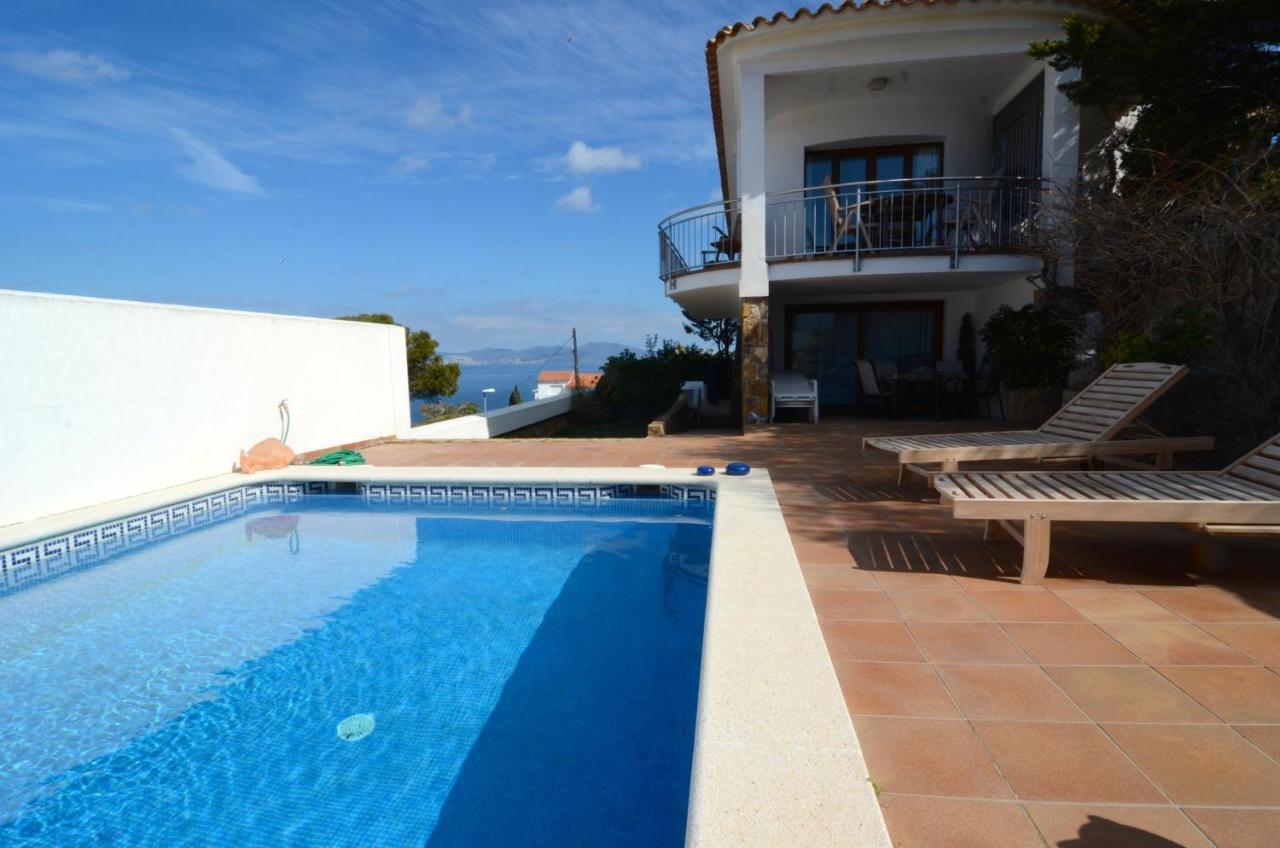 Villa Garbinell L'Escala Exterior photo